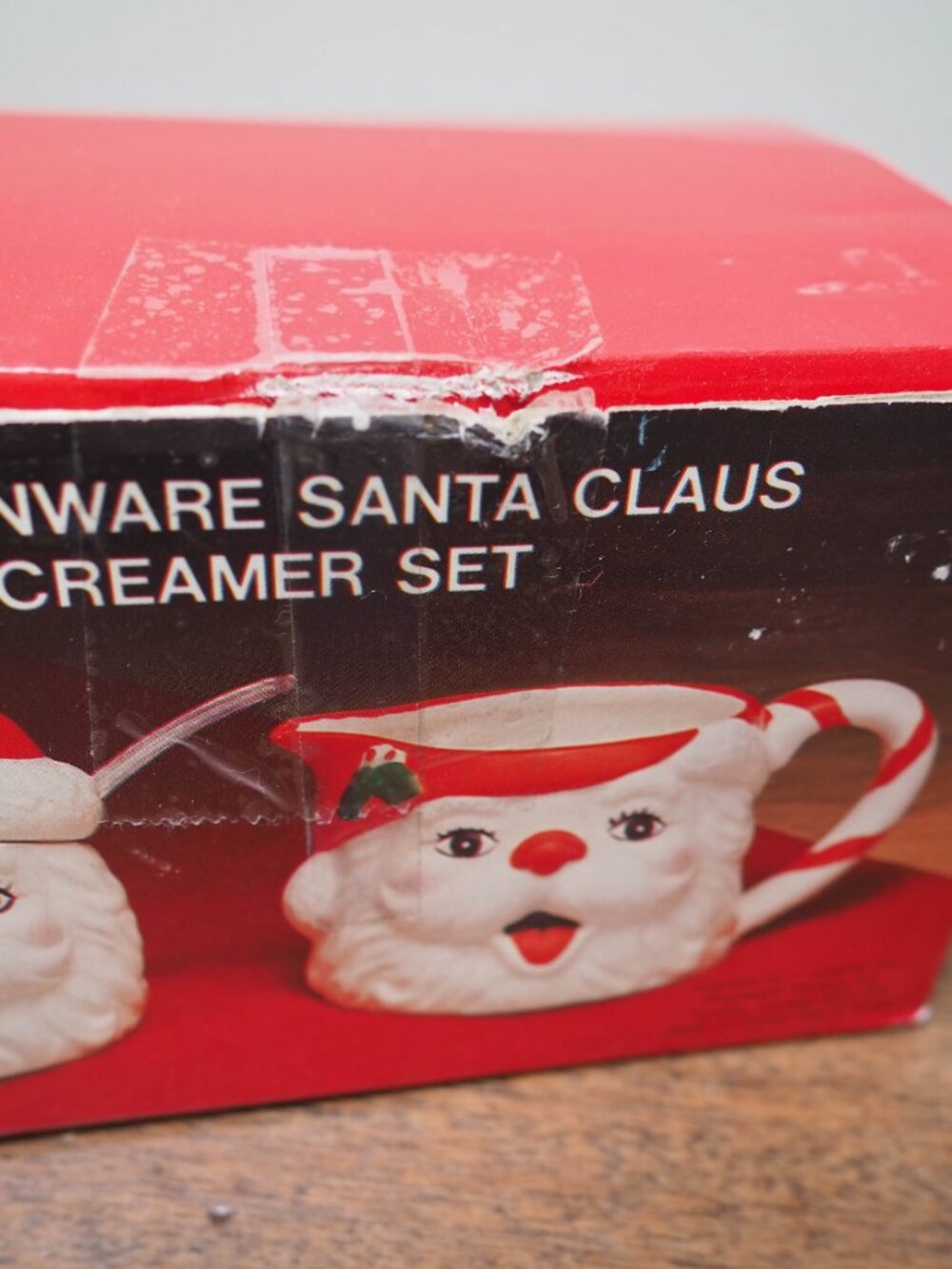 Vtg Earthenware Christmas Creamer and Sugar Bowl Set - Santa Cream and Sugar - Picture 10 of 12